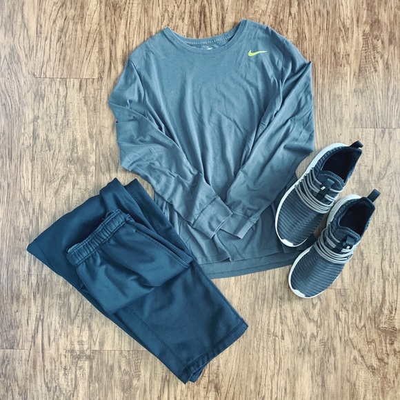 Nike Other - Nike men’s long-sleeve training top